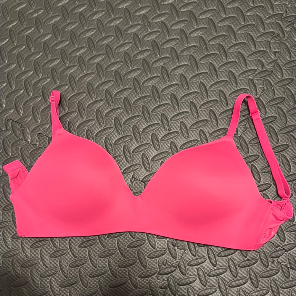 Victoria’s Secret Pink wireless push up Bra